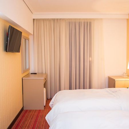Santa Quaranta Premium Resort Sarandë Exterior foto
