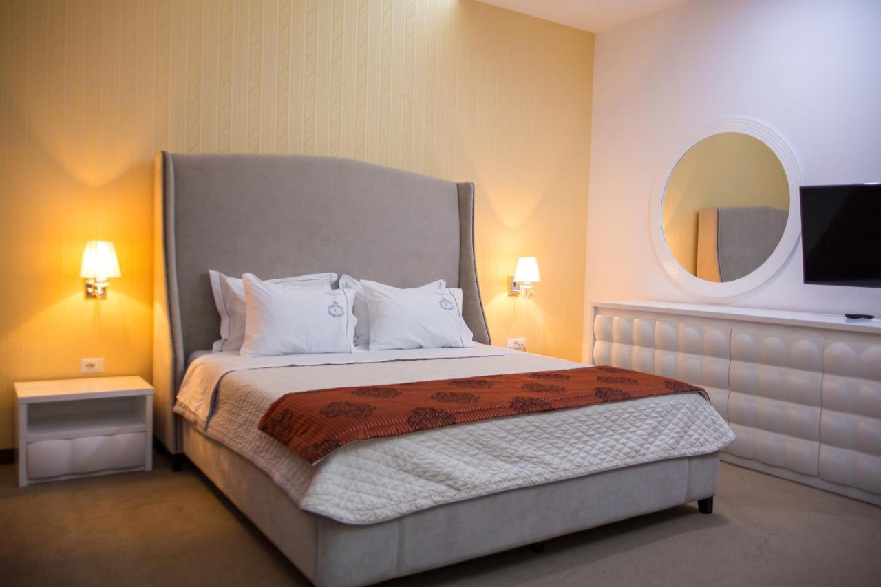 Santa Quaranta Premium Resort Sarandë Exterior foto