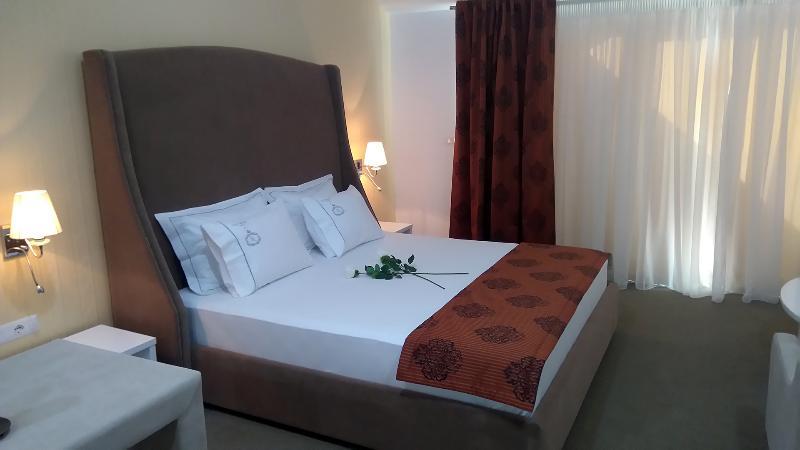 Santa Quaranta Premium Resort Sarandë Exterior foto