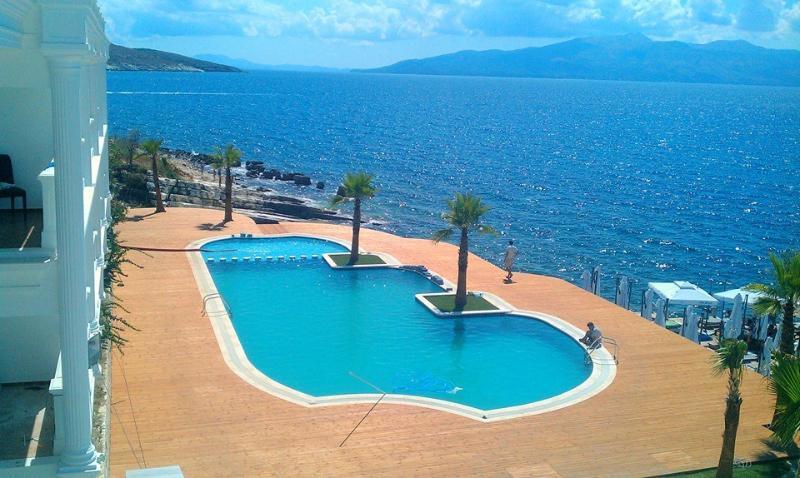 Santa Quaranta Premium Resort Sarandë Exterior foto
